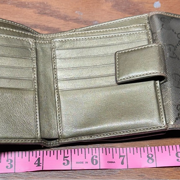 Gucci Wallet made in Italy. - Picture 3 of 11